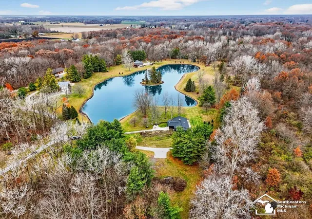 Photo 4 of Single family home for sale at 4270 Temperance Rd, Ottawa Lake, MI 49267 | MLS# 57050198919 | Listing updated on 2026-07-20