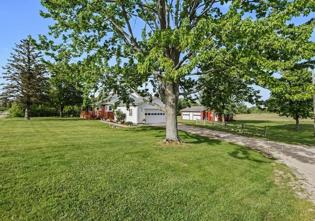 Photo 3 of Single family home for sale at 5494 Old Pipestone Rd, Pipestone Township Berrien, MI 49111 | MLS# 69026004319 | Listing updated on 2026-09-03