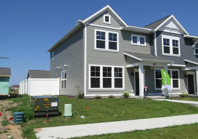 Photo 3 of Condo for sale at 6114 Stahl Dr #16, Fruitport Charter Township Muskegon, MI 49456 | MLS# 65026004339 | Listing updated on 2026-09-17