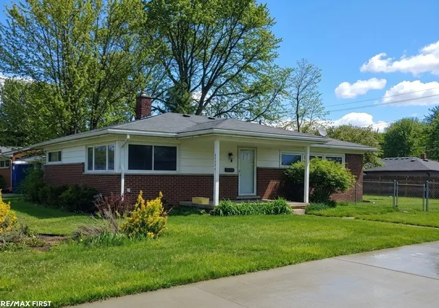 Photo 1 of Single family home for sale at 22324 Spitzley St, Clinton Township, MI 48035 | MLS# 58050198937 | Listing updated on 2026-06-03
