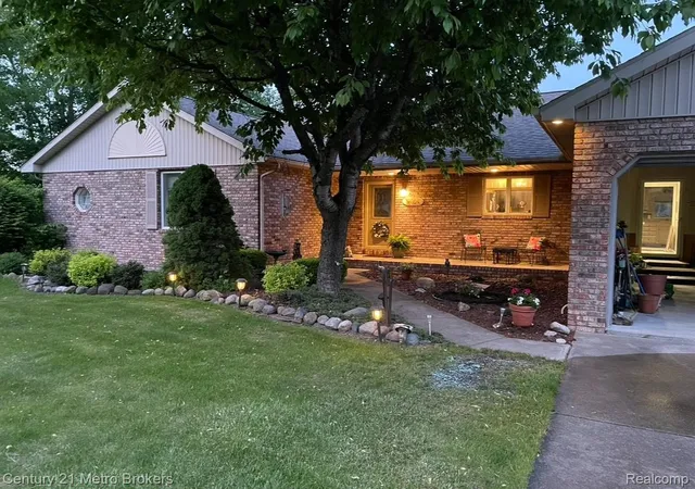 2nd image of 5464 N Seymour Rd, Flushing, MI 48433 | MLS# 20261007706