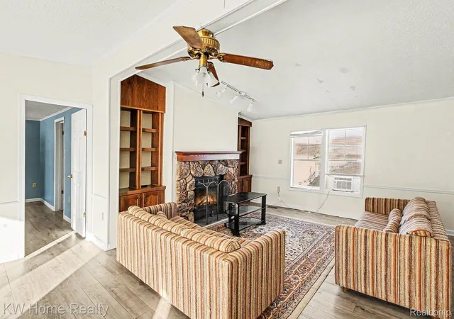 Photo 3 of Single family home for sale at 4038 Catlin Rd, Columbiaville, MI 48421 | MLS# 20261007756 | Listing updated on 2026-10-19