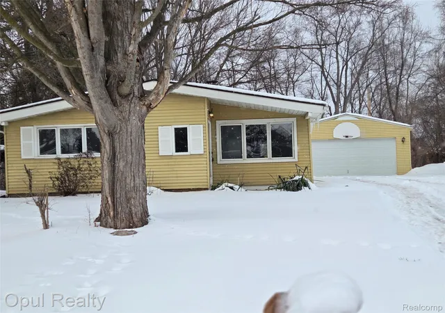 Homes for sale in Walled Lake City Oakland, MI | 164 Spring Park, Walled Lake City Oakland, MI 48390 | MLS# 20261007847