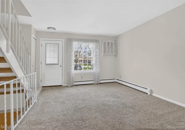 3rd image of 61315 Heritage Blvd, South Lyon, MI 48178