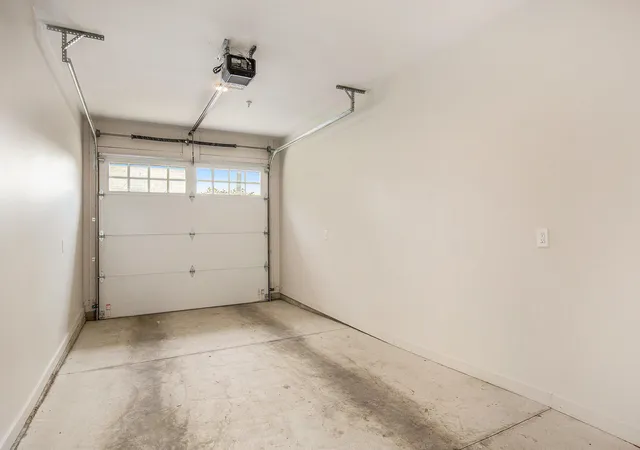 Homes for sale in Grand Rapids, MI | 826 Fairview Avenue, Grand Rapids, MI 49503 | Houzeo