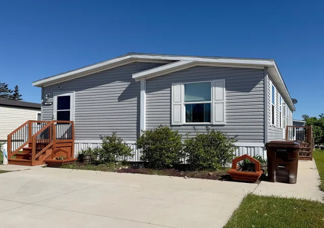 Homes for sale in Mount Pleasant, MI | 1304 Powder Horn Dr, Mount Pleasant, MI 48858 | MLS# 79080065312