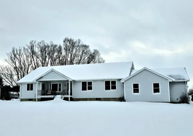 Single family home for sale at 90 Flanders Rd, Charlotte, MI 48813 | MLS# 79080065321 | Listing updated on 2026-04-17