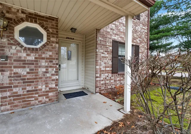 5th image of 35652 Castlewood Ct, Westland, MI 48185 | MLS# 20261008543