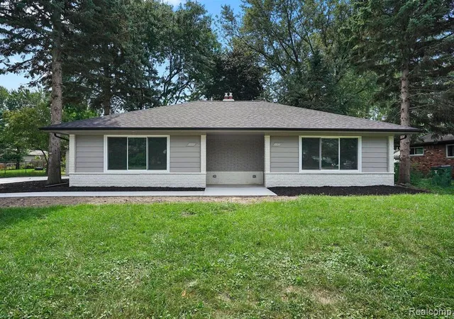 1st image of 8820 Russell St, Shelby Township, MI 48317 | MLS# 81026004857