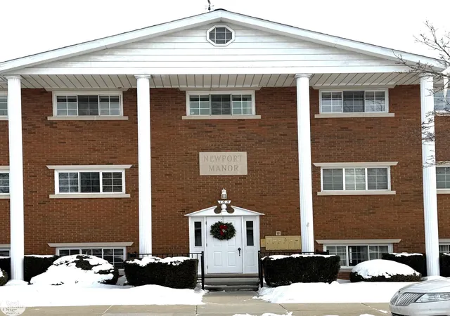 Photo 1 of Sale Pending at 165 S Water St, Marine City, MI 48039 | MLS# 58050199220 | Listing updated on 2026-07-25