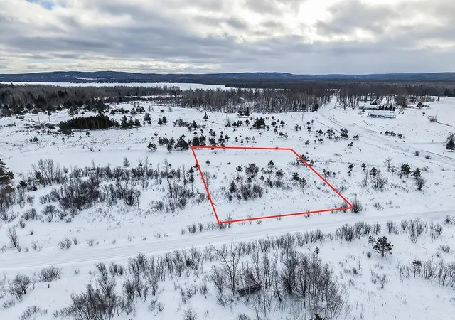 1st image of 6436 Lora Bette Dr, Alanson, MI 49706 | MLS# 78080065367