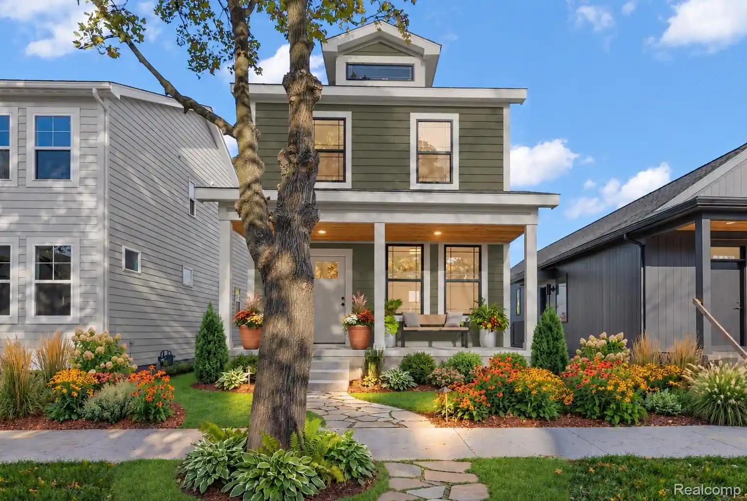 Photo 1 of Single family home for sale at 1797 Holcomb St, Detroit, MI 48214 | MLS# 20261008783 | Listing updated on 2026-10-30