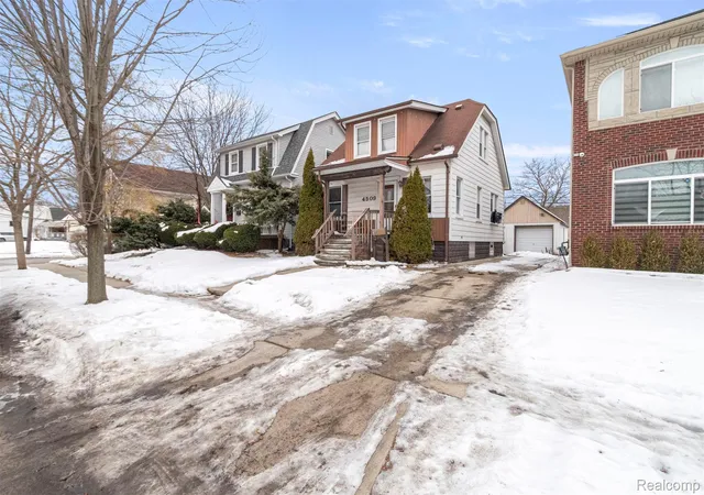 Photo 2 of Single family home for sale at 4509 Helen St, Dearborn, MI 48126 | MLS# 20261008956 | Listing updated on 2026-07-06