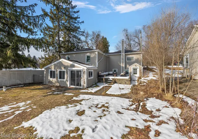 2nd image of 2940 Steeple Hill Rd, White Lake, MI 48383 | MLS# 20261008965