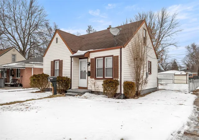 Homes for sale in Dearborn Heights, MI | 4721 Jackson St, Dearborn Heights, MI 48125 | MLS# 20261009052