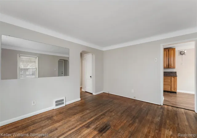 Photo 3 of Single family home for sale at 19163 Kenosha St, Harper Woods, MI 48225 | MLS# 20261009187 | Listing updated on 2026-07-30