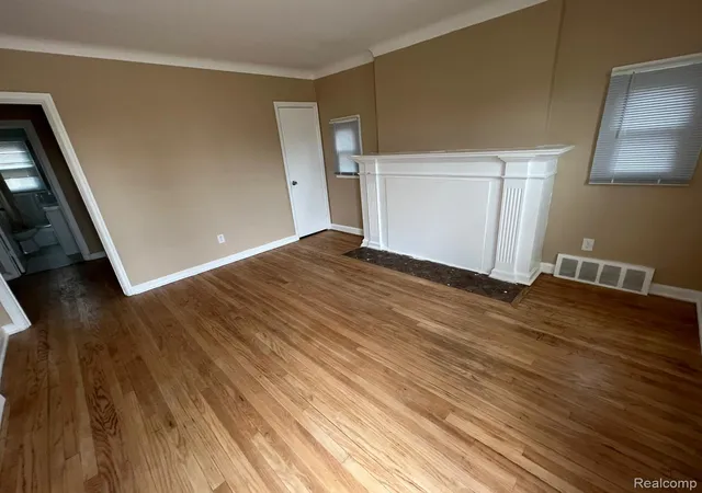 Photo 3 of Single family home for sale at 8279 Greenlawn St, Detroit, MI 48204 | MLS# 20261009248 | Listing updated on 2026-07-06