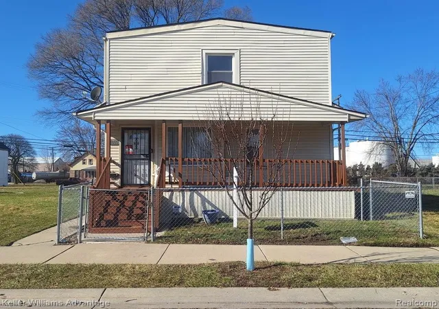 Photo 1 of Single family home for sale at 11727 Dyar St, Hamtramck, MI 48212 | MLS# 20261009280 | Listing updated on 2026-08-31