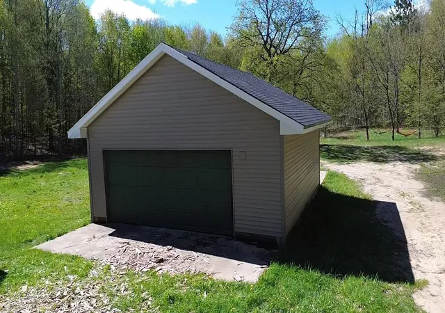 4th image of 5884 Scholl Rd, Mancelona, MI 49659 | MLS# 78080065442
