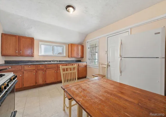 5th image of 2745 Vermont St, Detroit, MI 48216 | MLS# 20261009343