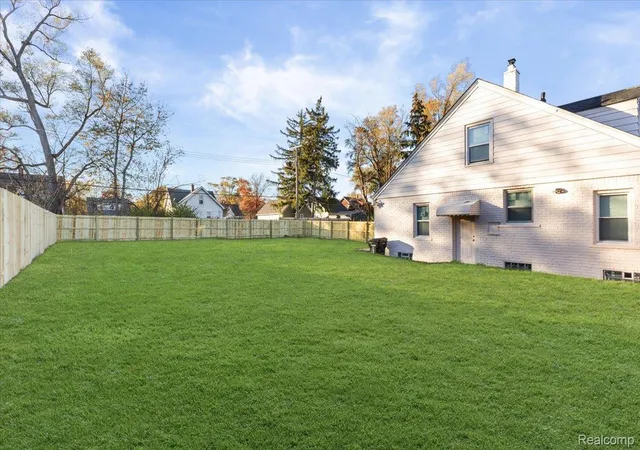 Photo 3 of Single family home for sale at 16221 Santa Rosa Dr, Detroit, MI 48221 | MLS# 20261009391 | Listing updated on 2026-07-07
