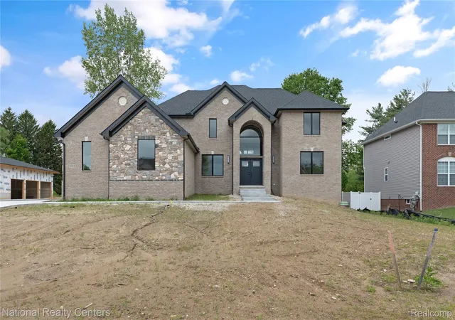 Homes for sale in Commerce Charter Township Oakland, MI | 5245 Buell Dr, Commerce Charter Township Oakland, MI 48382 | MLS# 20261009761