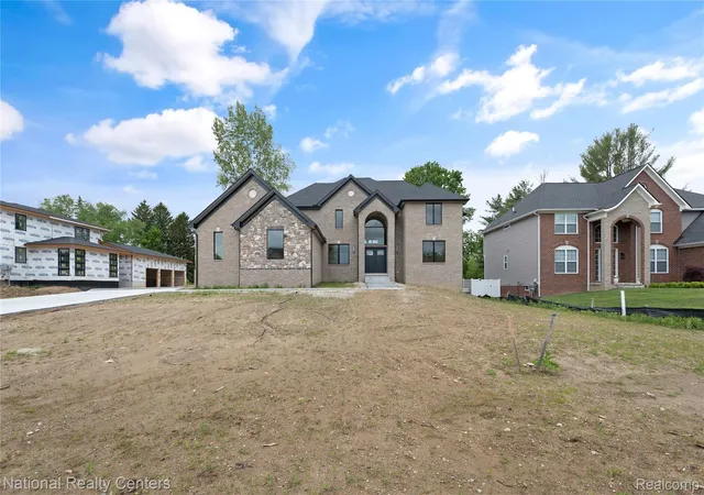 Homes for sale in Commerce Charter Township Oakland, MI | 5245 Buell Dr, Commerce Charter Township Oakland, MI 48382 | MLS# 20261009761