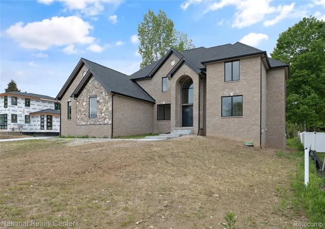 Homes for sale in Commerce Charter Township Oakland, MI | 5245 Buell Dr, Commerce Charter Township Oakland, MI 48382 | MLS# 20261009761