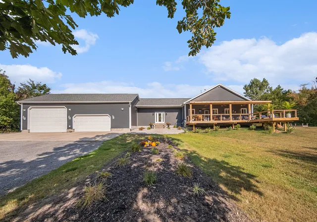 1st image of 7914 Stony Lake Rd, Jackson, MI 49201 | MLS# 81026005768