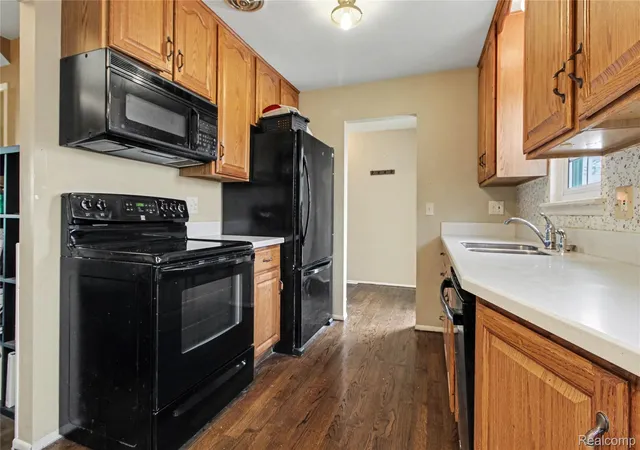 5th image of 24419 Bashian Dr, Novi, MI 48375 | MLS# 20261009904