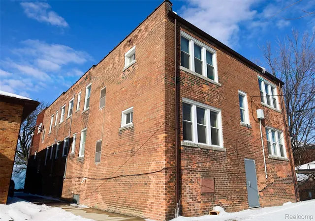 Listing Photo 4 - Condo for sale in building located at 3633 Oakman Blvd, Detroit, MI 48204