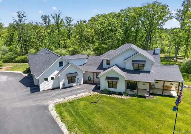 1st image of 3483 Windwheel Point Dr, Pinckney, MI 48169 | MLS# 20261009956