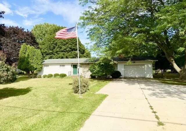 Single family home for sale at 1307 S State Rd, Ithaca, MI 48847 | MLS# 79080065486