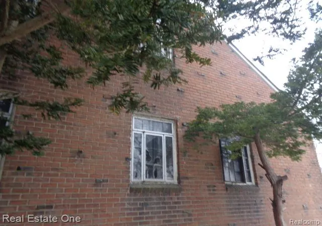 Photo 4 of Multi family home for sale at 13445 Maiden St, Detroit, MI 48213 | MLS# 20261010040 | Listing updated on 2026-07-06