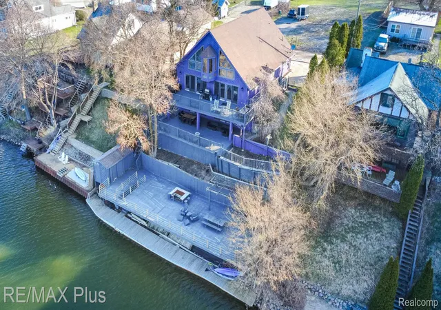 Photo 2 of Single family home for sale at 1380 Pratt Dr, Lapeer, MI 48446 | MLS# 20261010079 | Listing updated on 2026-07-13