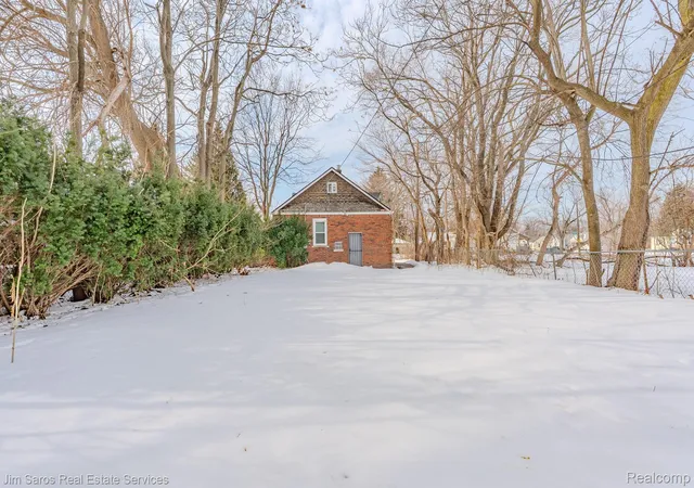 15th image of 17892 Bradford St, Detroit, MI 48205 | MLS# 20261010324