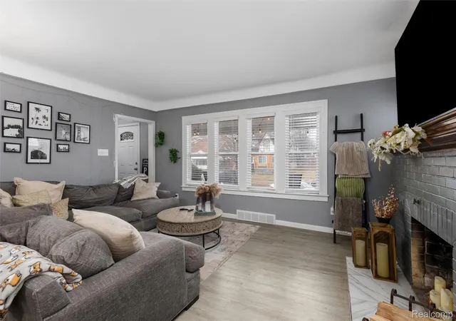 Photo 3 of Single family home for sale at 3675 Bedford St, Detroit, MI 48224 | MLS# 20261010367 | Listing updated on 2026-09-22