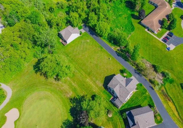 4th image of 406 Vienna Ln, Fremont, MI 49412 | MLS# 65026006069