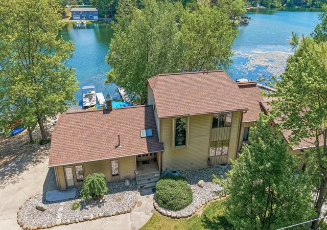 2nd image of 360 W Baldwin Lake Dr, Greenville, MI 48838 | MLS# 65026006108