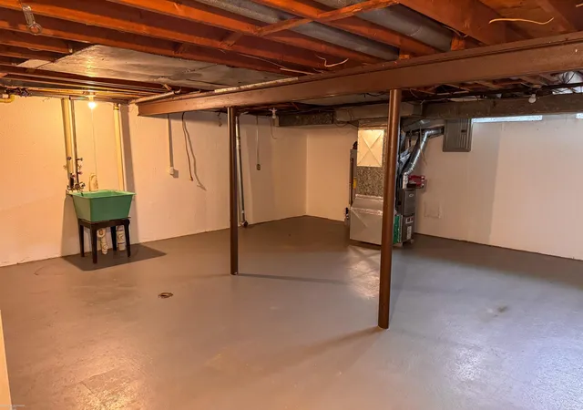 Listing Photo 2 - Condo for sale in building located at 8653 Sterling St, Center Line, MI 48015 - Unit #