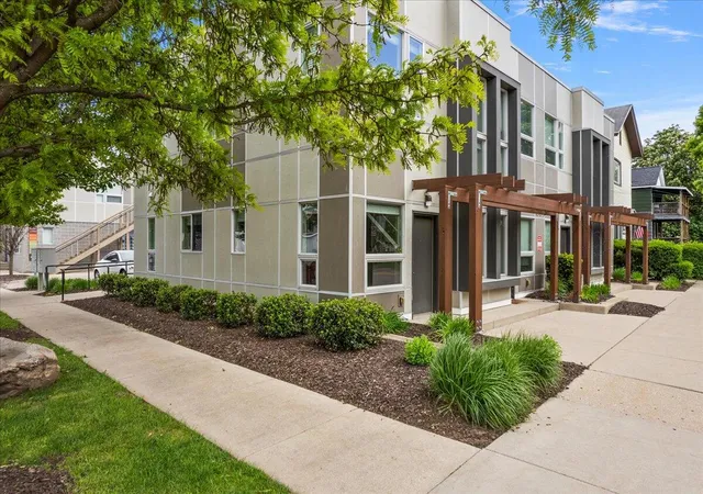 1st image of 600 Douglas St Nw #612A, Grand Rapids, MI 49504 | MLS# 65026006260