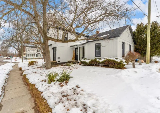 Photo 3 of Multi family home for sale at 412 Orchard St, Saint Clair, MI 48079 | MLS# 58050199856 | Listing updated on 2026-06-14
