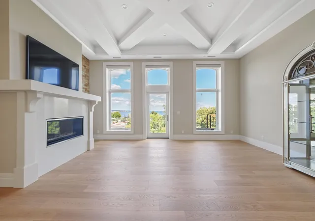 5th image of 109 E Front St, Traverse City, MI 49684