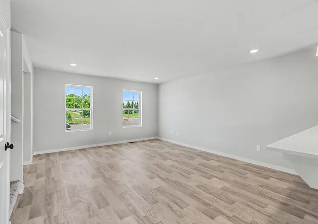 4th image of 1005 Foxglove Ave, Vicksburg Village Kalamazoo, MI 49097 | MLS# 66026006294