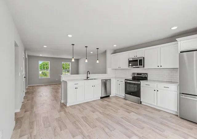 5th image of 1005 Foxglove Ave, Vicksburg Village Kalamazoo, MI 49097 | MLS# 66026006294