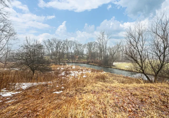 26th image of 1564 Charter Oak Dr, Rochester Hills, MI 48309 | MLS# 81026006313