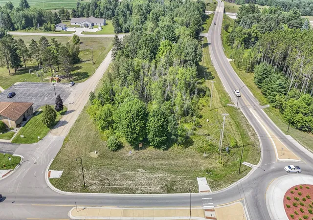 Homes for sale in Cadillac, MI | 1201 E Division, Cadillac, MI 49601 | MLS# 78080065576