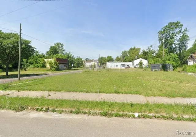 2nd image of 1900 Puritan St, Highland Park, MI 48203 | MLS# 20261010929