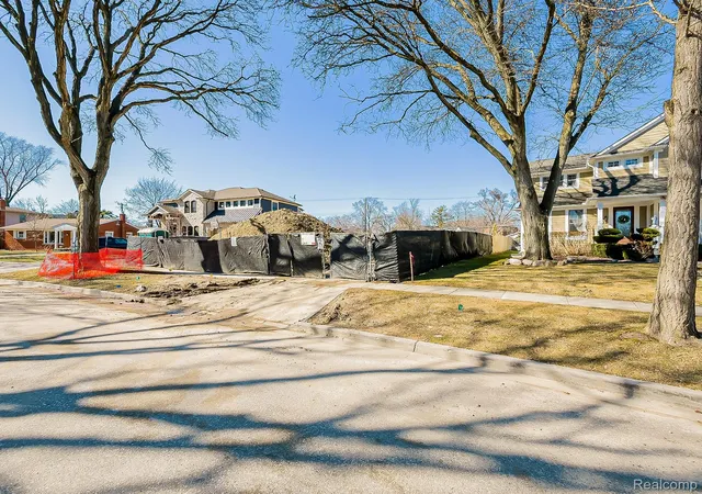 Photo 5 of Mansion for sale at 1397 Hazel St, Birmingham, MI 48009 | MLS# 20261011034 | Listing updated on 2026-07-06
