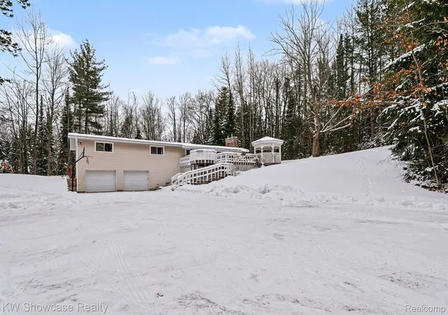 3rd image of 1951 Kneeland Rd, Fairview, MI 48621 | MLS# 20261011093
